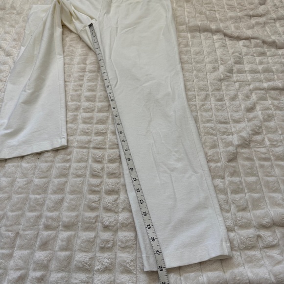 Eileen Fisher Medium White Straight Leg Pants ~ Viscose Stretch Lightweight - Picture 7 of 8